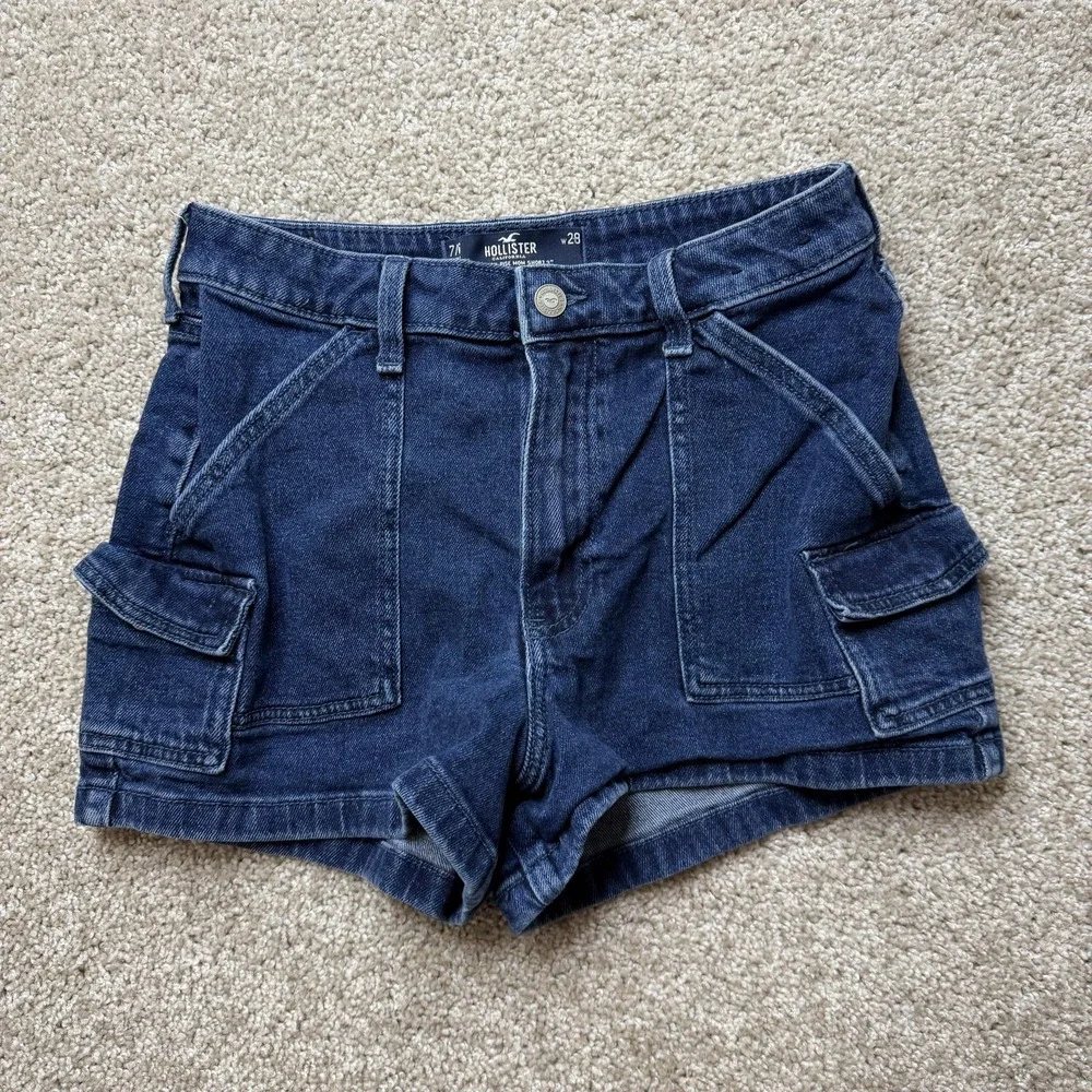 Hollister Shorts Womens 7 28W Blue Denim Ultra High Rise Mom Cargo Stretch